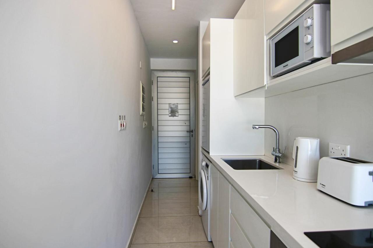 파포스 Phaedrus Living - Seaside Luxury Flat Harbour 108 아파트 외부 사진